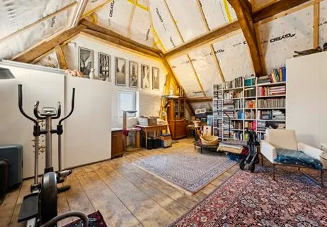 GROSSE PREISSENKUNG - Sehr seltenes Objekt - Wunderschönes, komplett renoviertes Bauernhaus auf 4'385 m² – Foto 24 von 26