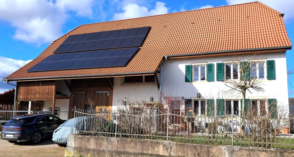 Exceptional and very rare offer - Magnificent village farm completely renovated on 4'385 m²
