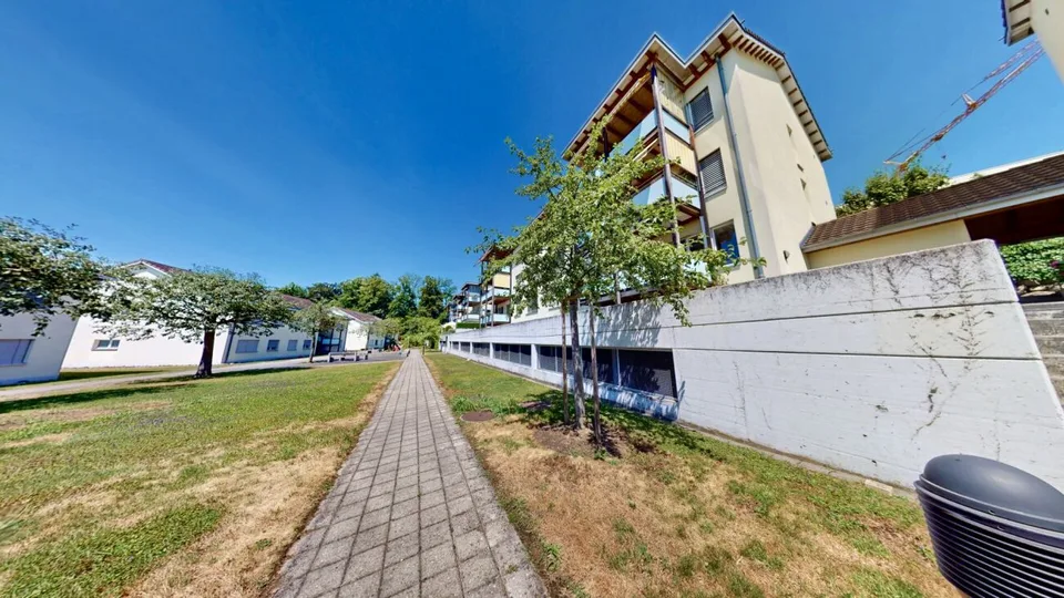 Appartement exclusif 4.5 pièces à Greppen - vivre avec vue sur le lac et les montagnes