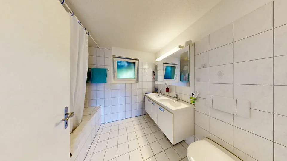 Appartement exclusif 4.5 pièces à Greppen - vivre avec vue sur le lac et les montagnes