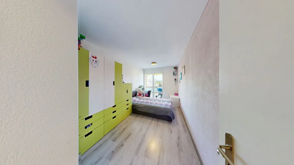 Appartement exclusif 4.5 pièces à Greppen - vivre avec vue sur le lac et les montagnes