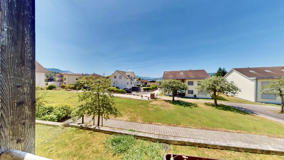 Appartement exclusif 4.5 pièces à Greppen - vivre avec vue sur le lac et les montagnes