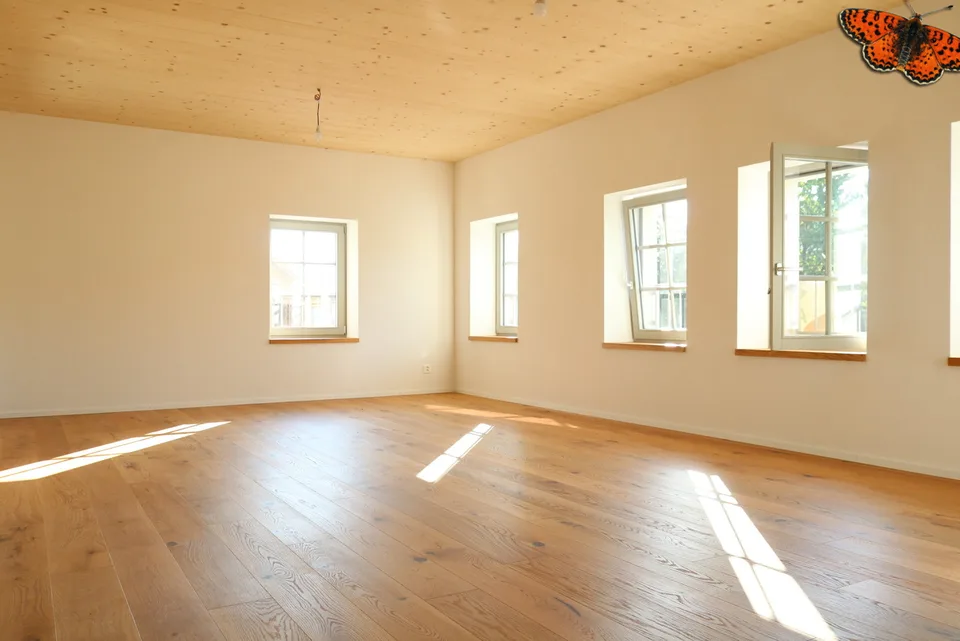 3 ½ ZIMMER - IN DUPLEX !
