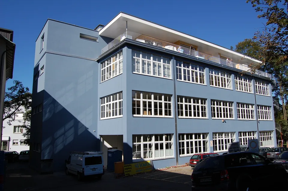 Diverse Gewerbeflächen  110m², 179m², 566m² an zentraler Lage