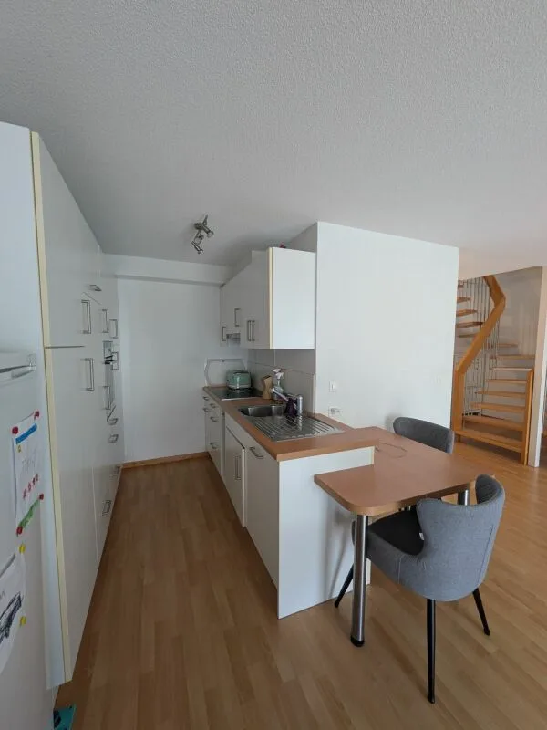 Appartement-maisonnette moderne 3.5 pièces en centre-ville
