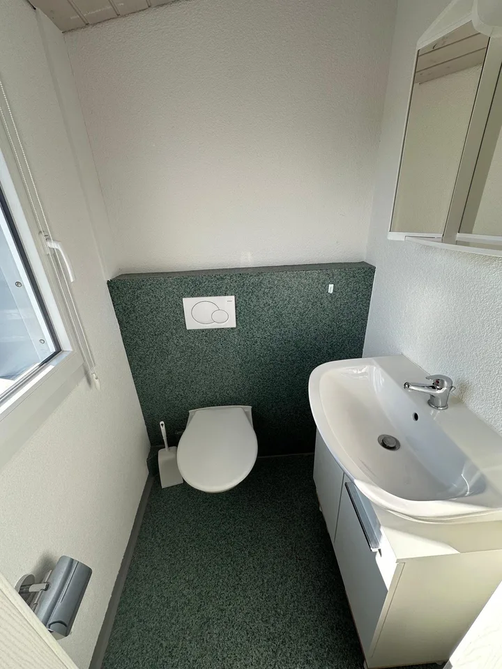 Versatile room in Lenzburg – Ideal as an office or hobby room!
