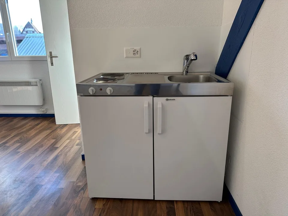 Vielseitiger Raum in Lenzburg – Ideal als Büro oder Hobbyraum! – Foto 6 von 8