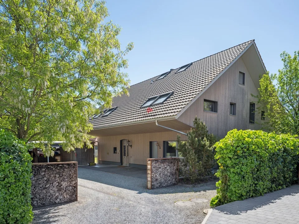 Exklusiver Wohntraum mit parkähnlichem Garten