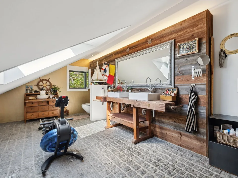Sogno di casa esclusivo con giardino di stile parco