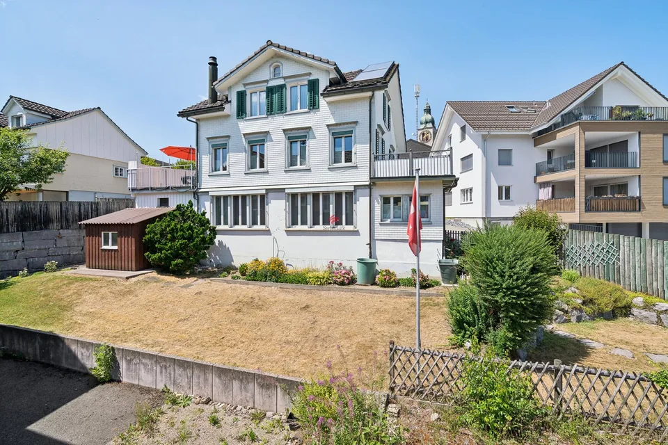 Platz zum Wohnen und Arbeiten