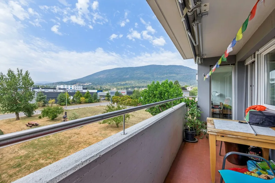 Spacieux appartement de 5.5 pièces au dernier étage avec terrasse et 2