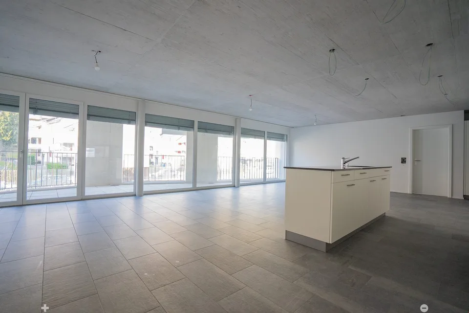 möbliertes WG-Zimmer mit eigenem Bad / chambre meublée en colocation avec salle de bain privée