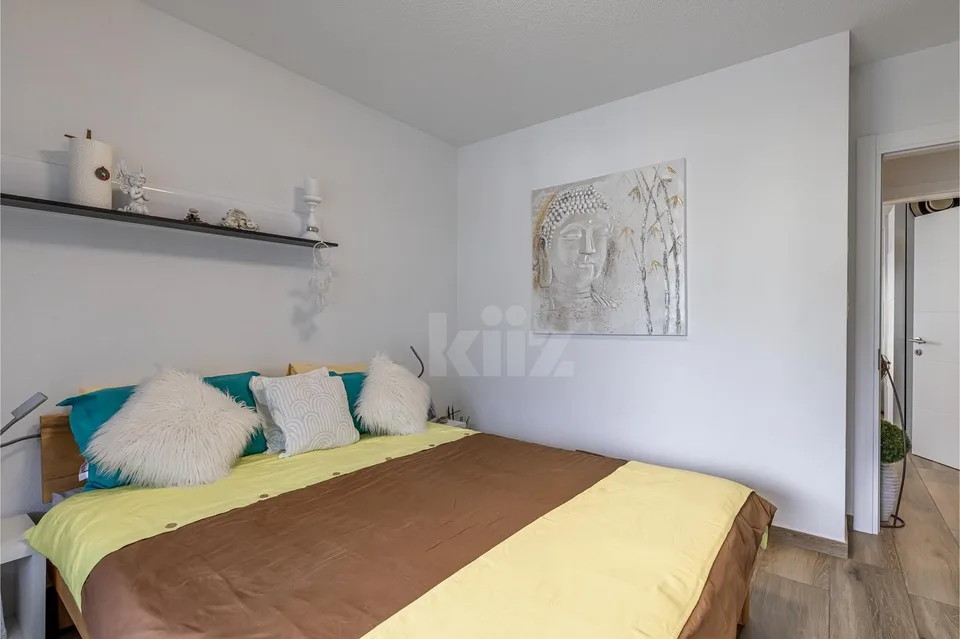 Schönes modernes Apartment mit Balkon – Foto 9 von 13