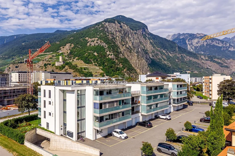 Schönes modernes Apartment mit Balkon – Foto 12 von 13