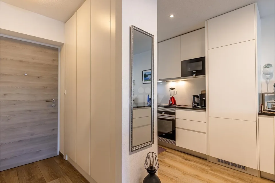Schönes modernes Apartment mit Balkon – Foto 6 von 13