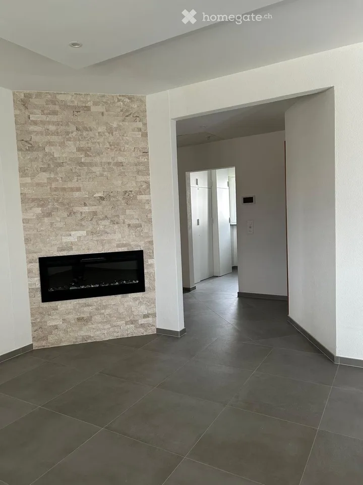 Beautifully renovated apartment in a semi-detached house