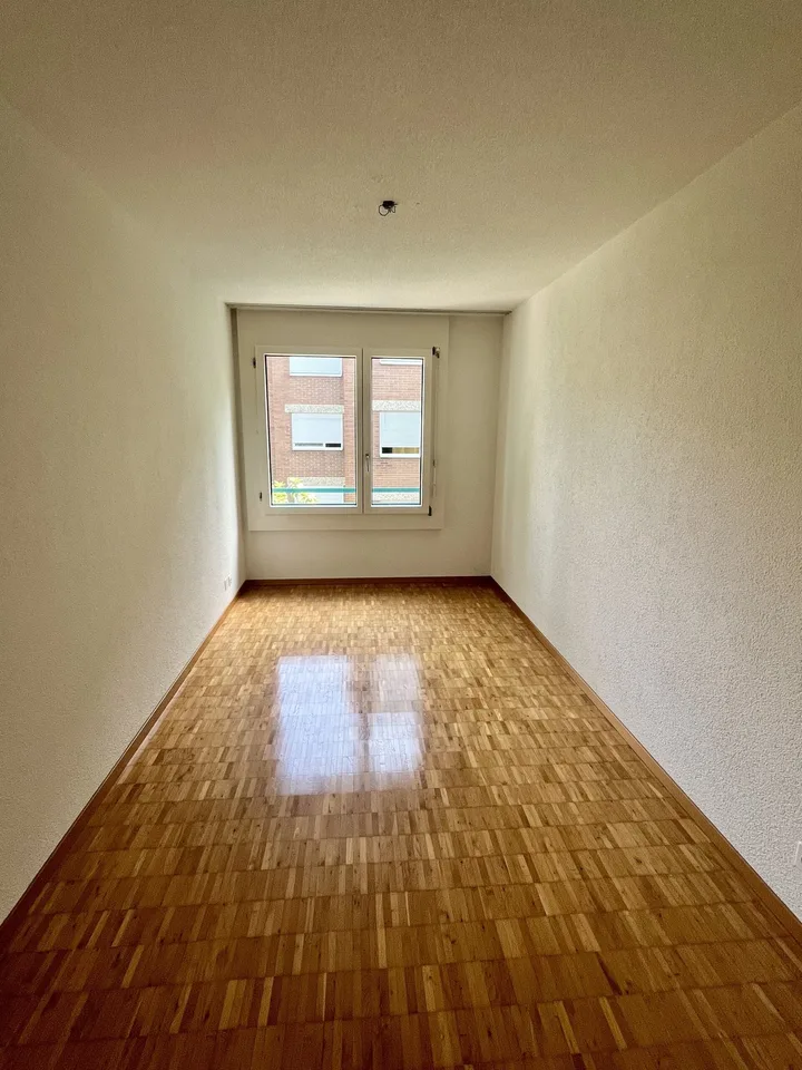 Charmante 4.5-Zimmerwohnung nahe Zihl zum Mieten – Foto 13 von 16
