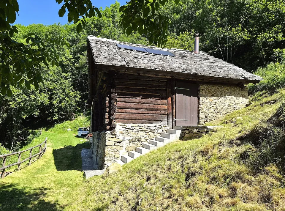 Renoviertes Rustico inmitten der Natur mit Grundstück und  schöner Aussicht