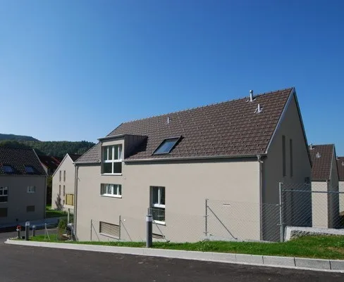 MODERN WOHNEN MIT GARTENSITZPLATZ