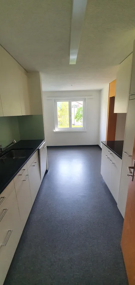 Gemütliche Genossenschaftswohnung mit Balkon