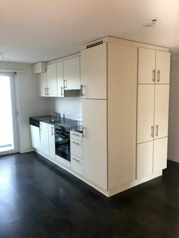 Living by the lake, modern and affordable