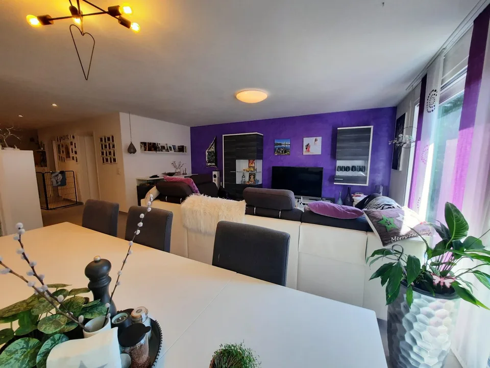 Comfortable and spacious living with a large garden