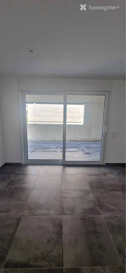 Bel appartement 2 1/2 pièces avec grande terrasse couverte