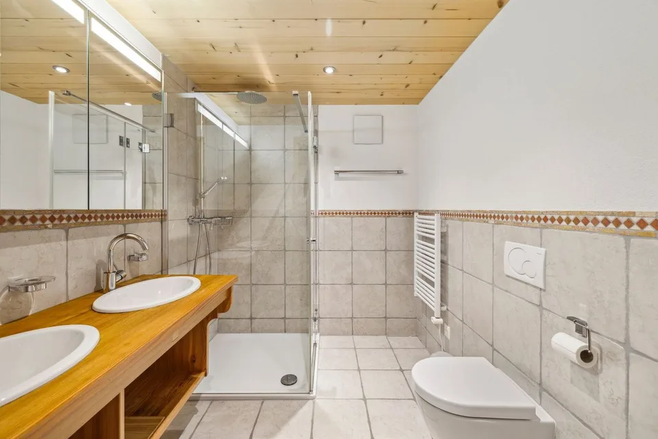 Sublimes Apartment mit 3.5 Zimmern - Terrasse und freie Aussicht – Foto 9 von 13