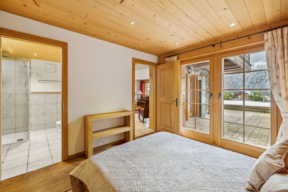Sublimes Apartment mit 3.5 Zimmern - Terrasse und freie Aussicht – Foto 8 von 13