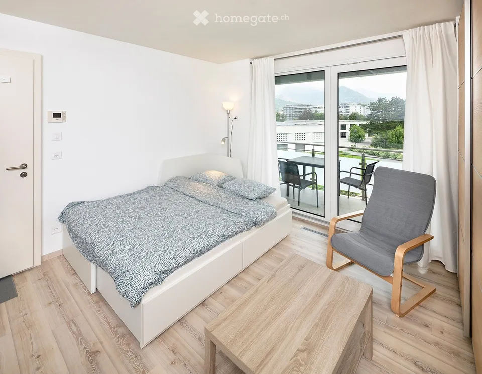 Sion / Fully furnished studio with balcony