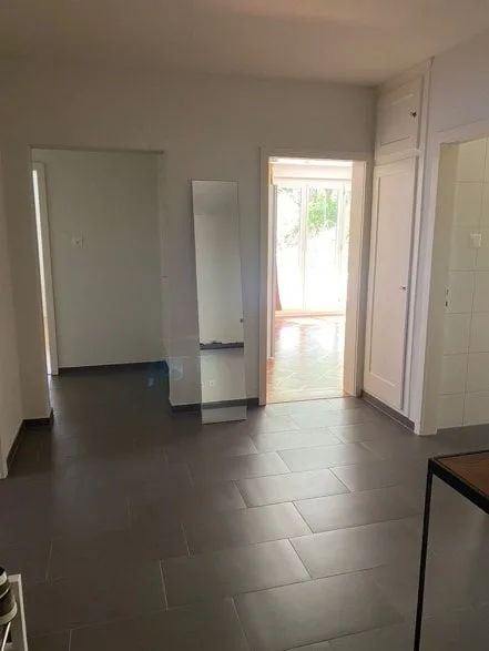 Großes Zimmer in Wohngemeinschaft - 25m2 in 100m2