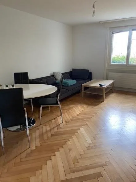 Großes Zimmer in Wohngemeinschaft - 25m2 in 100m2