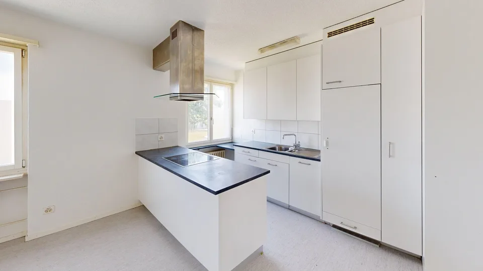 Helle 5-Zimmer-Wohnung mit Balkon in Glattbrugg zu vermieten!