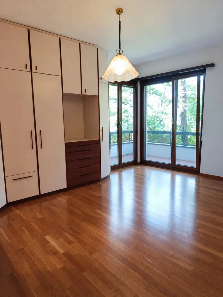 BELLINZONA/GALBISIO - Villa unifamiliare con grande giardino – Foto 11 von 13