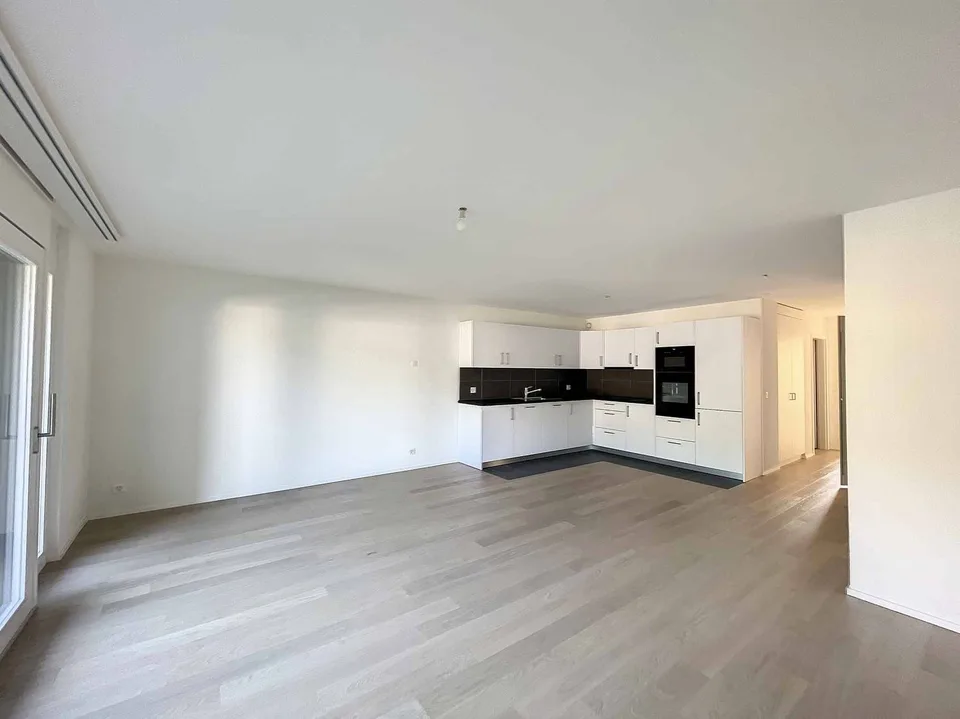 Geräumige 2.5-Zimmer-Wohnung mit Terrasse