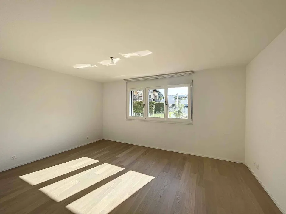 Geräumige 2.5-Zimmer-Wohnung mit Terrasse
