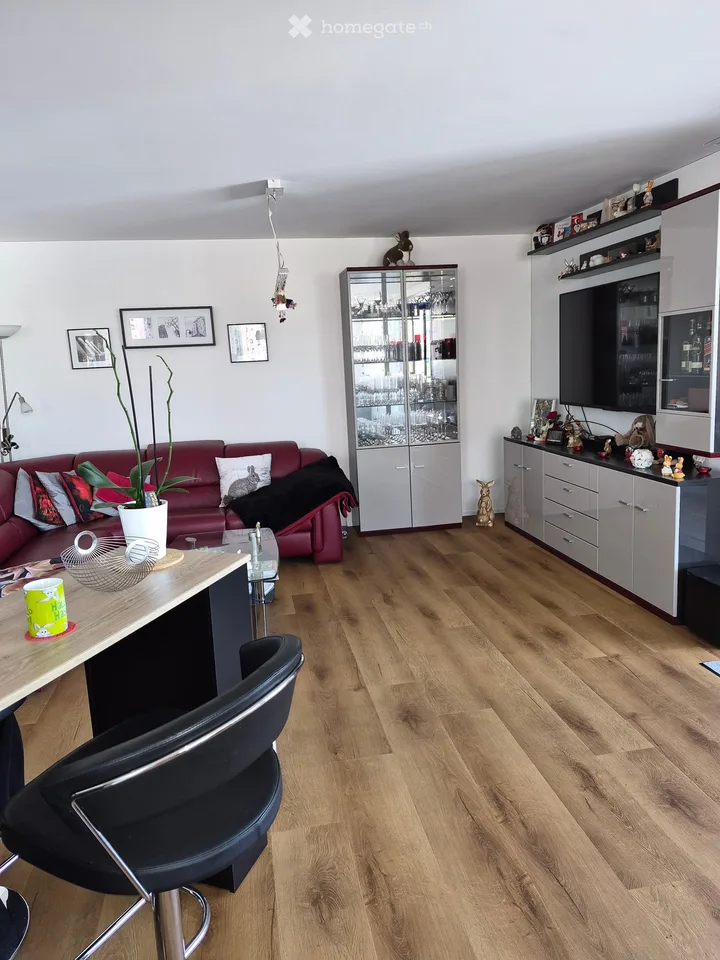 Nachmieter gesucht – exklusive 4.5-Zimmer-Wohnung (123 m²) in Schübelbach per 01.10.2026