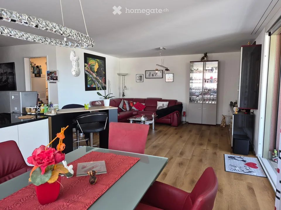 Nachmieter gesucht – exklusive 4.5-Zimmer-Wohnung (123 m²) in Schübelbach per 01.10.2026