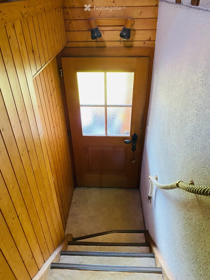 Grosse 5,5 Zimmerwohnung in Altbau mit Cheminée