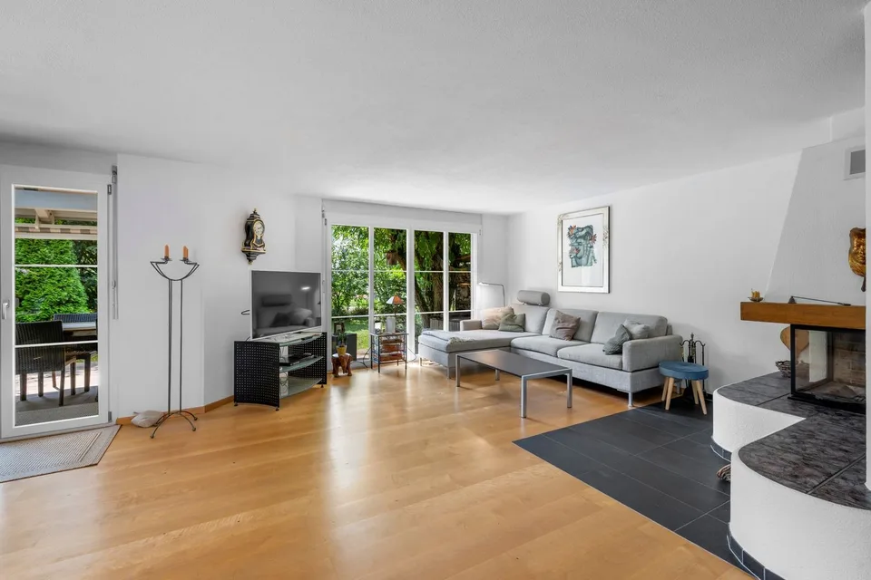 Family-friendly semi-detached house with beautiful garden in Lufingen