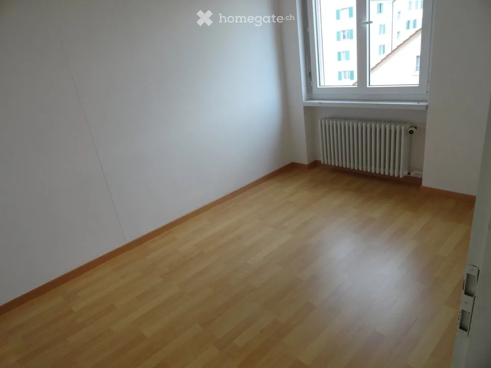 Gemütliche, sonnige 3 Zi-Wohnung im 1. Stockwerk in Oberwinterthur
