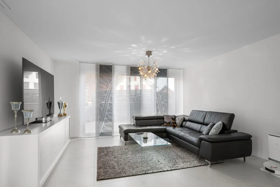 Garden lovers take note - like-new 3.5-room apartment with a view of the green