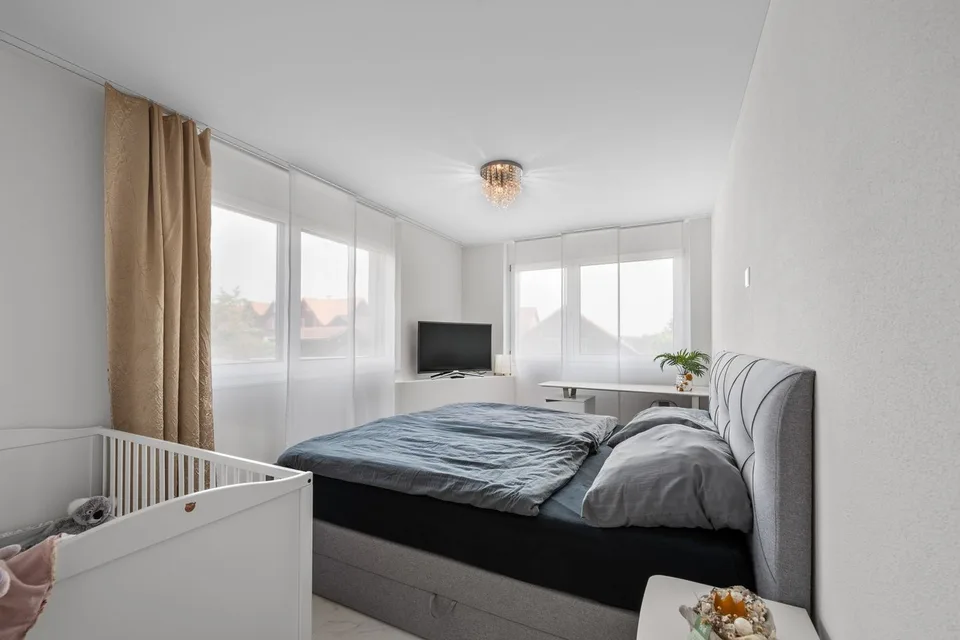Garden lovers take note - like-new 3.5-room apartment with a view of the green