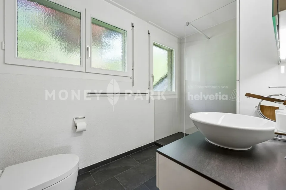 Gepflegtes Einfamilienhaus mit viel Privatsphäre – Foto 8 von 10