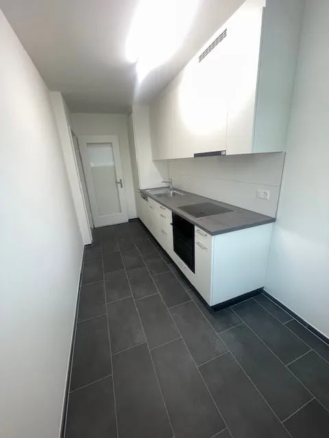 Modern living near train station and city center