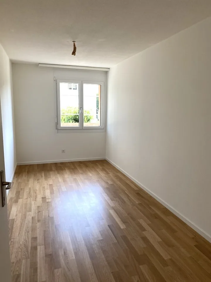Lichtdurchflutete 4.5-Zimmer-Maisonette-Wohnung – Foto 7 von 13