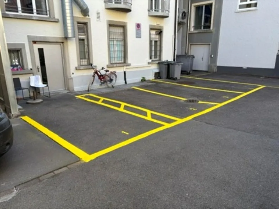 Aussenparkplatz zu vermieten ab 01.09.26