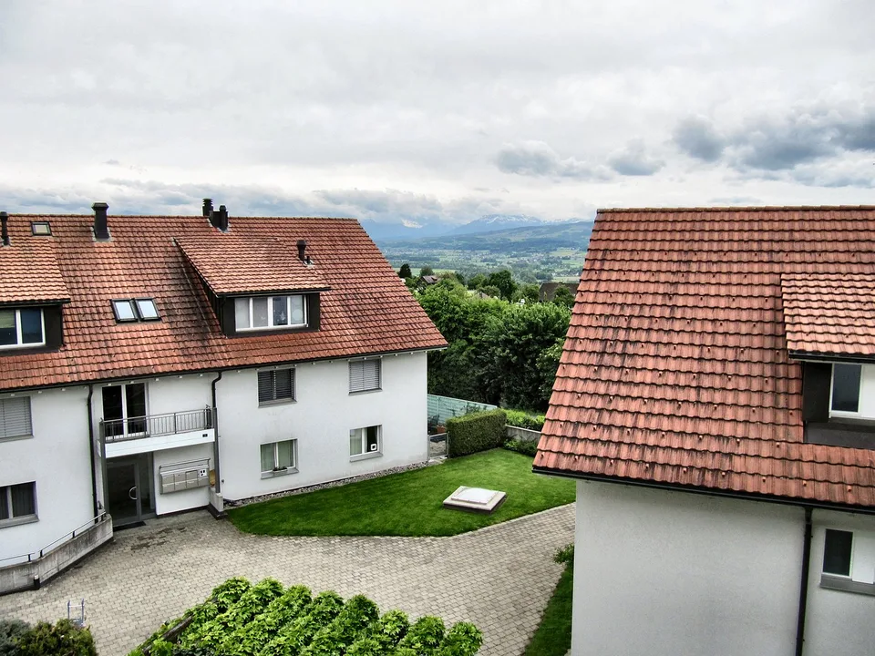 Helle 4.5-Zimmer-Wohnung mit Balkon und herrlicher Aussicht in Oberwil-Lieli – Foto 10 von 15