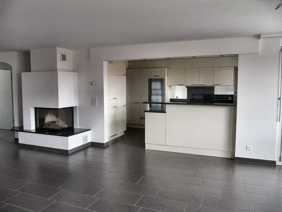 Helle 4.5-Zimmer-Wohnung mit Balkon und herrlicher Aussicht in Oberwil-Lieli
