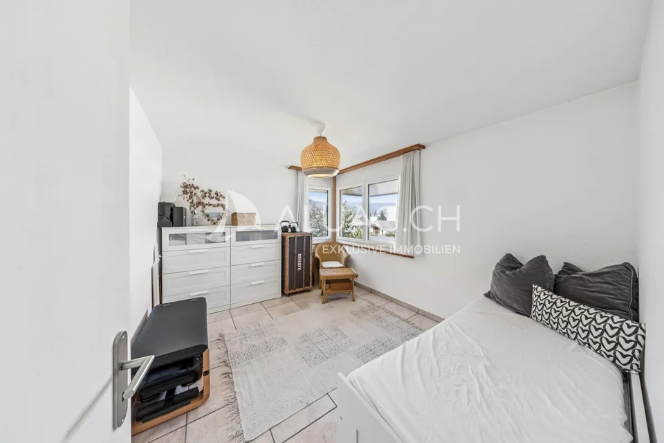 Living on 2 floors near the Aare